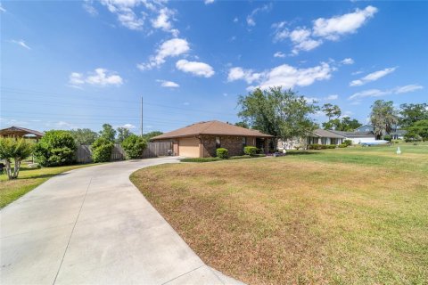 Casa en venta en Ocala, Florida, 3 dormitorios, 201.78 m2 № 1673700 - foto 4