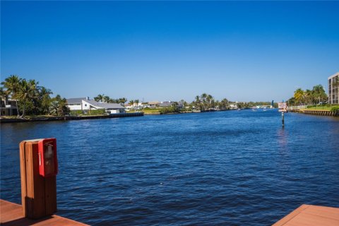 Condo in Hillsboro Beach, Florida, 3 bedrooms  № 1029564 - photo 1