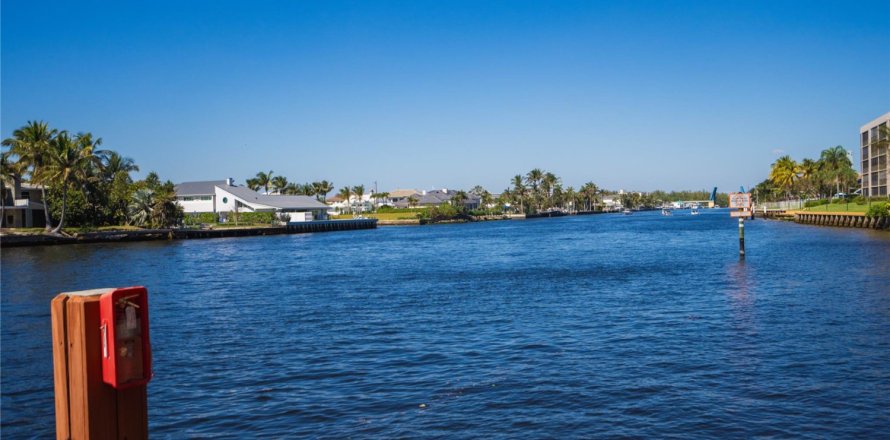 Condo in Hillsboro Beach, Florida, 3 bedrooms  № 1029564