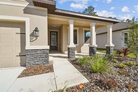 House in New Port Richey, Florida 3 bedrooms, 179.58 sq.m. № 1399236 - photo 9