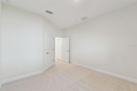 House in New Port Richey, Florida 3 bedrooms, 179.58 sq.m. № 1399236 - photo 19