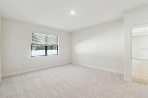 House in New Port Richey, Florida 3 bedrooms, 179.58 sq.m. № 1399236 - photo 23