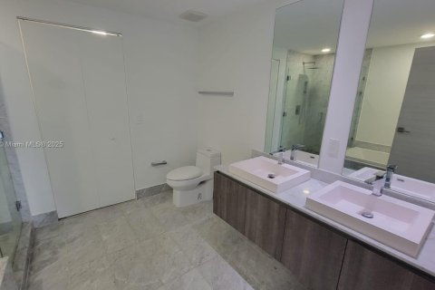 Condominio en venta en Miami, Florida, 1 dormitorio, 78.87 m2 № 2090734 - foto 15