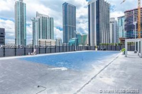 Condominio en venta en Miami, Florida, 1 dormitorio, 78.87 m2 № 2090734 - foto 5