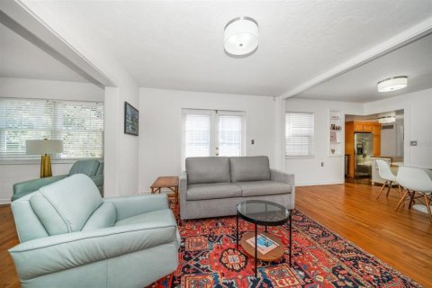 Casa en venta en Saint Petersburg, Florida, 2 dormitorios, 96.43 m2 № 1639823 - foto 5