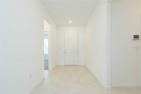 Casa en venta en Valrico, Florida, 5 dormitorios, 319.86 m2 № 2151277 - foto 4