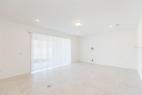 Casa en venta en Valrico, Florida, 5 dormitorios, 319.86 m2 № 2151277 - foto 16