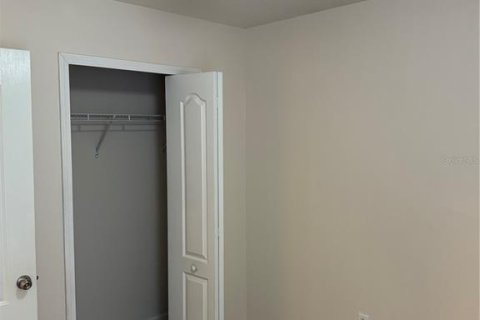 Villa ou maison à louer à Wesley Chapel, Floride: 4 chambres, 181.72 m2 № 1690014 - photo 8