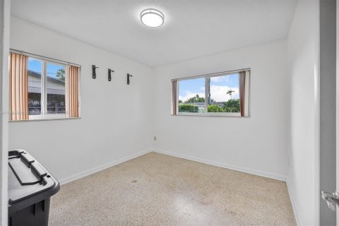 House in Miami, Florida 3 bedrooms, 101.45 sq.m. № 1942140 - photo 14