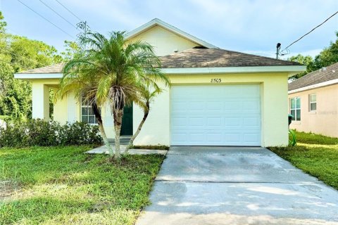 House in Orlando, Florida 3 bedrooms, 103.4 sq.m. № 1888696 - photo 1