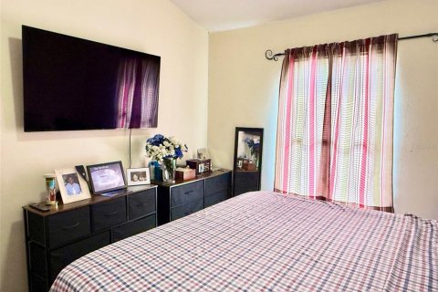 House in Orlando, Florida 3 bedrooms, 103.4 sq.m. № 1888696 - photo 16
