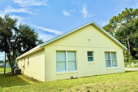 House in Orlando, Florida 3 bedrooms, 103.4 sq.m. № 1888696 - photo 27