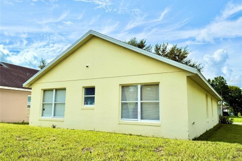 House in Orlando, Florida 3 bedrooms, 103.4 sq.m. № 1888696 - photo 26