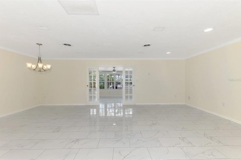 Villa ou maison à vendre à Englewood, Floride: 3 chambres, 206.24 m2 № 2215060 - photo 24