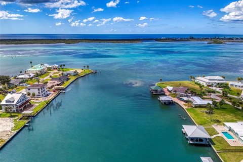 Villa ou maison à vendre à Englewood, Floride: 3 chambres, 206.24 m2 № 2215060 - photo 3