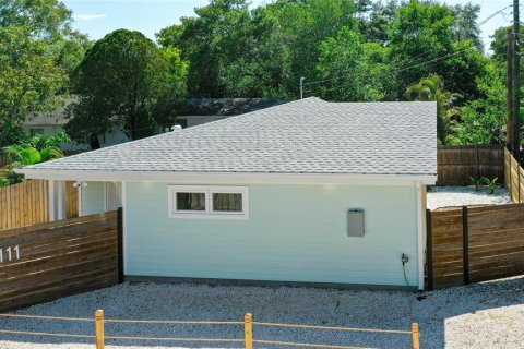 Propiedad comercial en venta en Saint Petersburg, Florida, 4 dormitorios, 143.91 m2 № 1876258 - foto 3