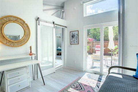 Propiedad comercial en venta en Saint Petersburg, Florida, 4 dormitorios, 143.91 m2 № 1876258 - foto 17