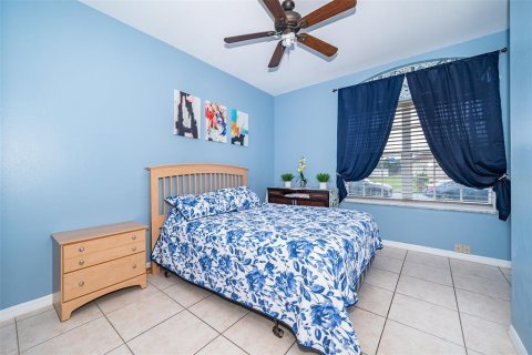 Casa en venta en Kissimmee, Florida, 4 dormitorios, 221.48 m2 № 1894887 - foto 18