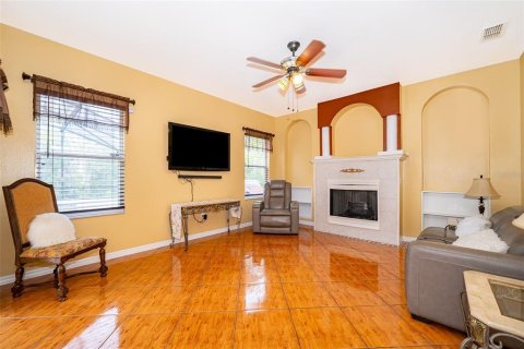 Casa en venta en Kissimmee, Florida, 4 dormitorios, 221.48 m2 № 1894887 - foto 10