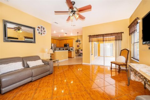 Casa en venta en Kissimmee, Florida, 4 dormitorios, 221.48 m2 № 1894887 - foto 9