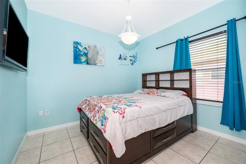 Casa en venta en Kissimmee, Florida, 4 dormitorios, 221.48 m2 № 1894887 - foto 19