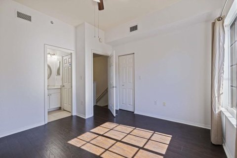 Adosado en venta en Tampa, Florida, 2 dormitorios, 125.33 m2 № 2106898 - foto 26