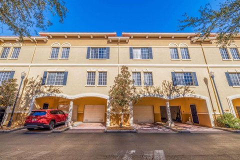 Adosado en venta en Tampa, Florida, 2 dormitorios, 125.33 m2 № 2106898 - foto 3