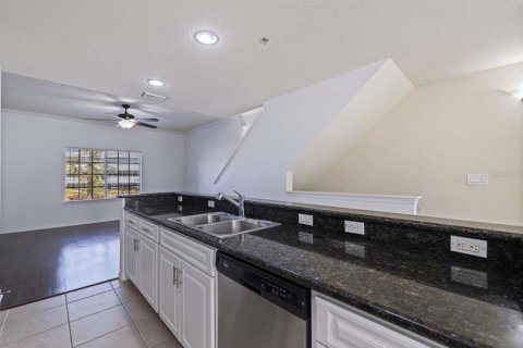 Adosado en venta en Tampa, Florida, 2 dormitorios, 125.33 m2 № 2106898 - foto 10