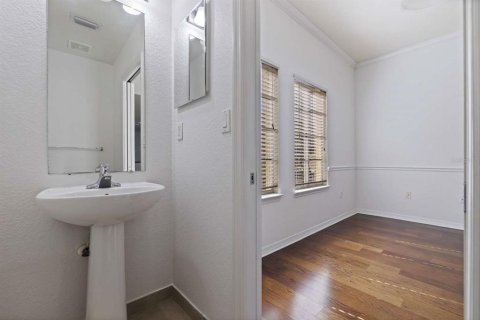 Adosado en venta en Tampa, Florida, 2 dormitorios, 125.33 m2 № 2106898 - foto 14