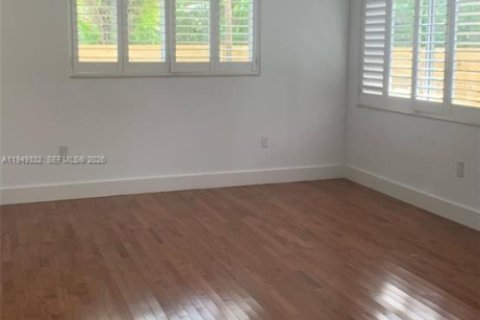 Снять в аренду виллу или дом в Майами-Бич, Флорида 3 спальни, 174.1м2, № 2005143 - фото 3