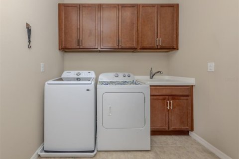 Condo in Nokomis, Florida, 3 bedrooms № 2095911 - photo 27