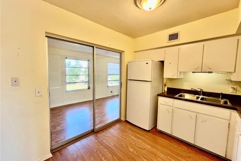 Condo in Clearwater, Florida, 2 bedrooms  № 2156127 - photo 9