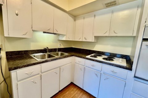 Condo in Clearwater, Florida, 2 bedrooms  № 2156127 - photo 8