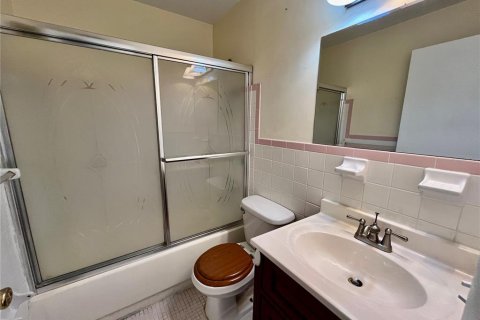 Condo in Clearwater, Florida, 2 bedrooms  № 2156127 - photo 15