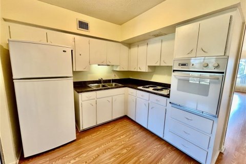 Condo in Clearwater, Florida, 2 bedrooms  № 2156127 - photo 7