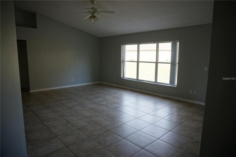 Villa ou maison à louer à Minneola, Floride: 3 chambres, 142.7 m2 № 2412681 - photo 9