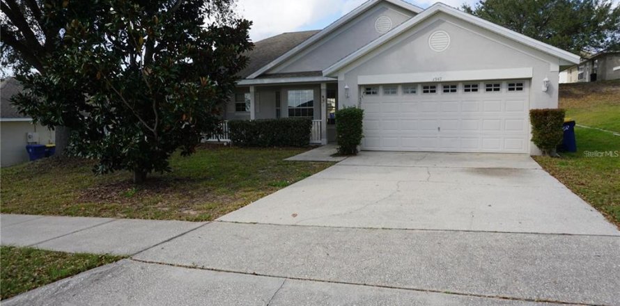 Villa ou maison à Minneola, Floride 3 chambres, 142.7 m2 № 2412681