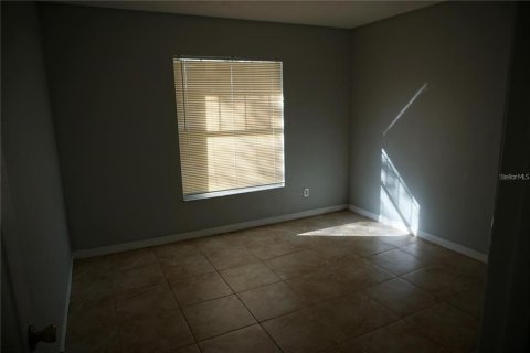 Villa ou maison à louer à Minneola, Floride: 3 chambres, 142.7 m2 № 2412681 - photo 6