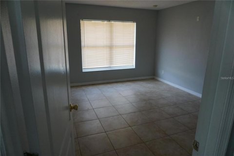 Villa ou maison à louer à Minneola, Floride: 3 chambres, 142.7 m2 № 2412681 - photo 8