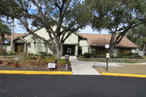 House in Port Charlotte, Florida 2 bedrooms, 79.15 sq.m. № 2118197 - photo 26