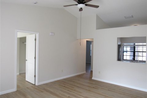House in Port Charlotte, Florida 2 bedrooms, 79.15 sq.m. № 2118197 - photo 9