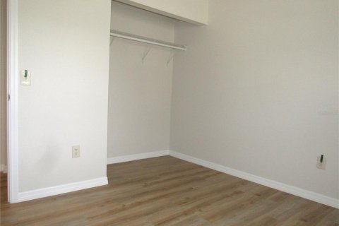 House in Port Charlotte, Florida 2 bedrooms, 79.15 sq.m. № 2118197 - photo 16