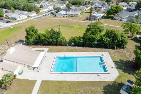 Condominio en venta en Winter Springs, Florida, 2 dormitorios, 87.79 m2 № 2233672 - foto 19