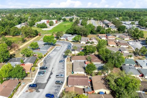 Condominio en venta en Winter Springs, Florida, 2 dormitorios, 87.79 m2 № 2233672 - foto 23