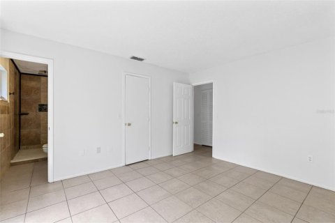 Condominio en venta en Winter Springs, Florida, 2 dormitorios, 87.79 m2 № 2233672 - foto 13