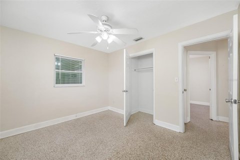 House in Saint Petersburg, Florida 3 bedrooms, 88.44 sq.m. № 1652593 - photo 19