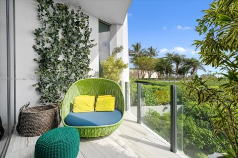 Condo in Miami, Florida, 2 bedrooms  № 1429676 - photo 17
