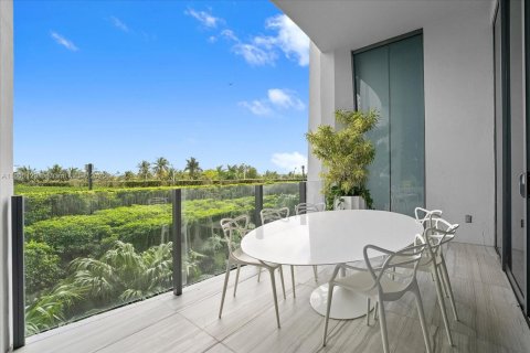 Condo in Miami, Florida, 2 bedrooms  № 1429676 - photo 18