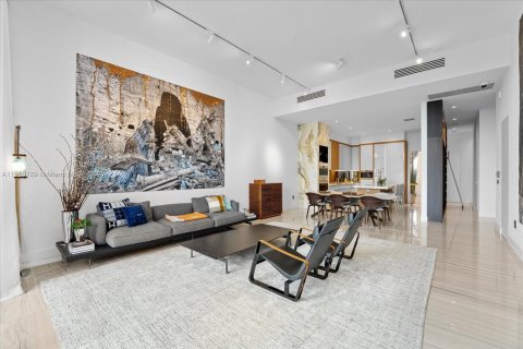 Condo in Miami, Florida, 2 bedrooms  № 1429676 - photo 4