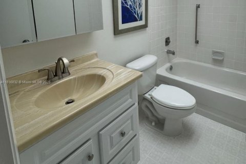 Condo in Plantation, Florida, 2 bedrooms  № 1823865 - photo 17